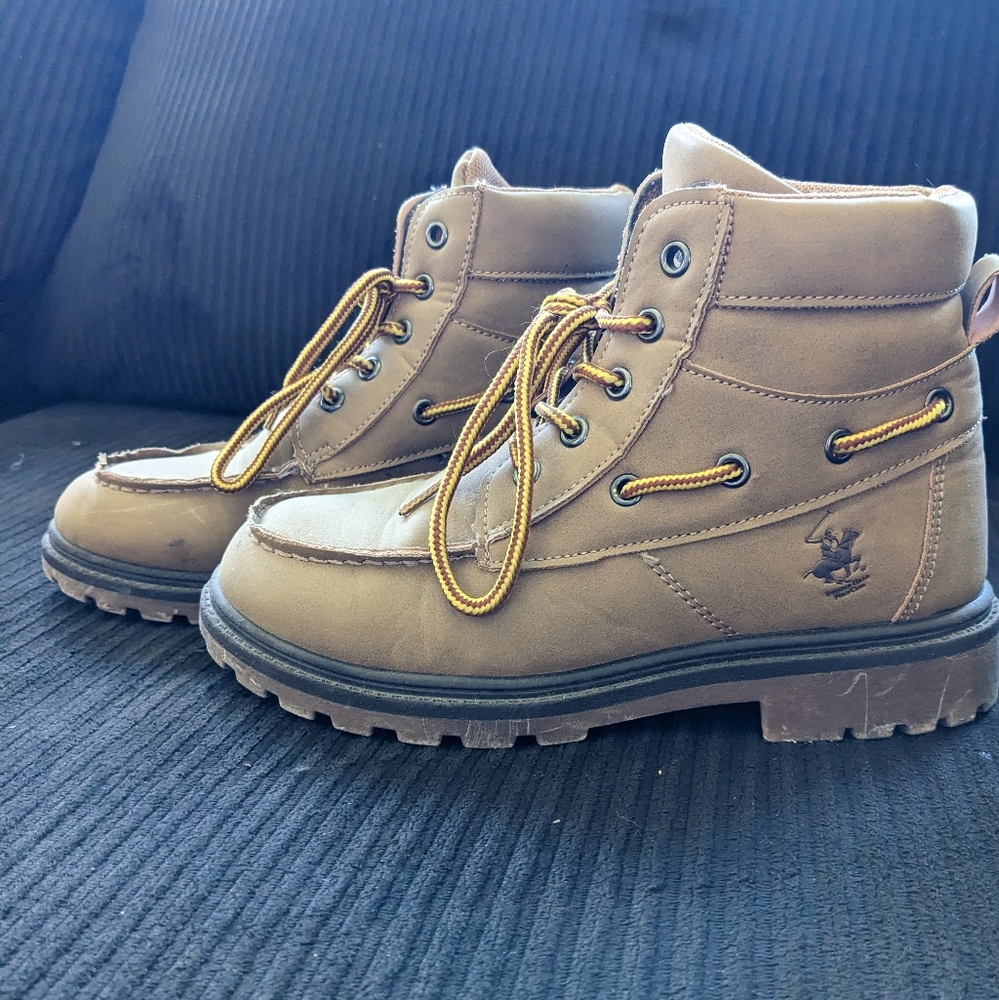 Polo boots
